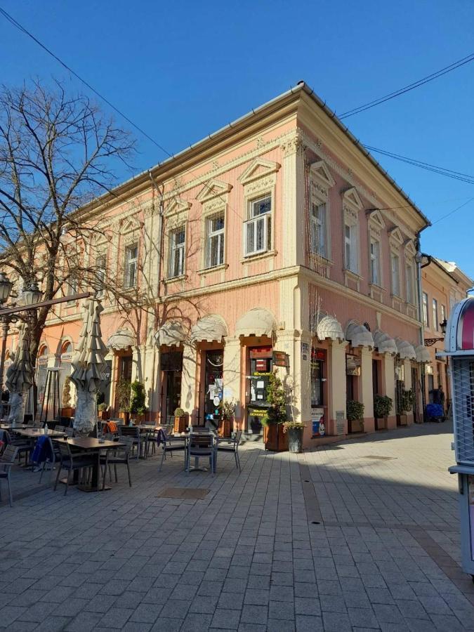 Corso Rooms City Centre Novi Sad Exteriér fotografie